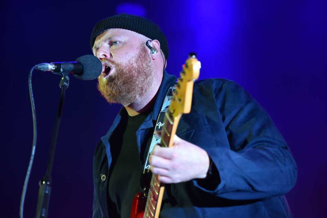 celebrities named tom celebrities named tom