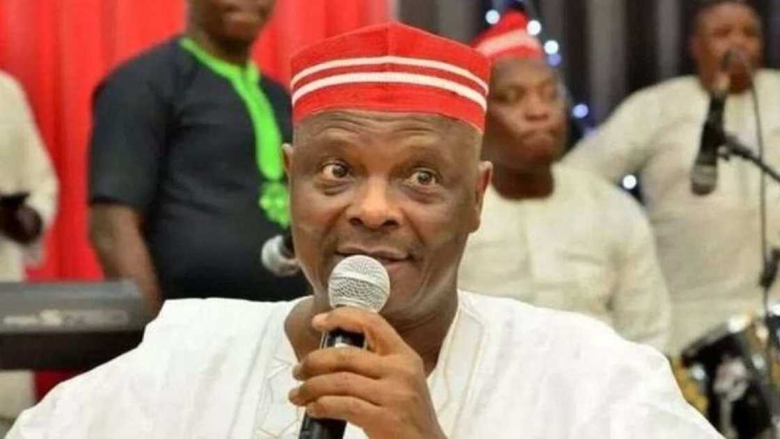Kwankwaso ya soki yunkurin gwamnatin Ganduje na ciyo bashin N20bn domin gina gada a Kano Kwankwaso ya soki yunkurin gwamnatin Ganduje na ciyo bashin N20bn domin gina gada a Kano