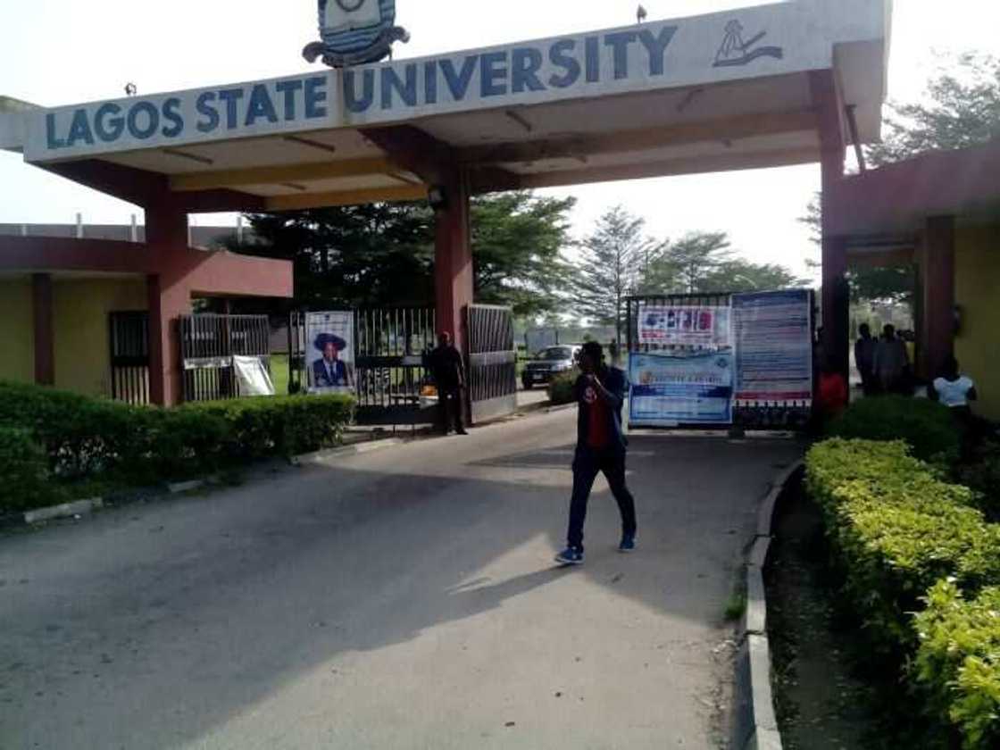 LASU has reacted to misleading report of it asking student to go home over lack of lecture rooms. LASU has reacted to misleading report of it asking student to go home over lack of lecture rooms.