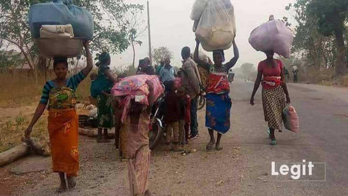 Mutum uku sun rasa rayukansu, yayin da aka kone gidaje masu yawan gaske a wani sabon rikici da ya barke tsakanin kabilar Tiv da Jukun Mutum uku sun rasa rayukansu, yayin da aka kone gidaje masu yawan gaske a wani sabon rikici da ya barke tsakanin kabilar Tiv da Jukun