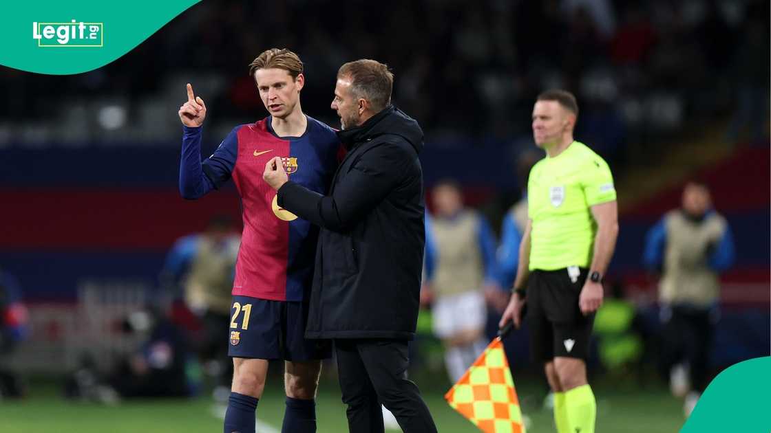 Hansi Flick, Frenkie de Jong, 2024/25 UEFA Champions League, Barcelona, Atalanta, Spain. Hansi Flick, Frenkie de Jong, 2024/25 UEFA Champions League, Barcelona, Atalanta, Spain.