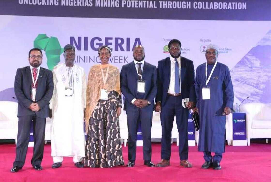 Osinbajo Commends Segilola Gold Project, Advocates More Investment in the Mining Sector Osinbajo Commends Segilola Gold Project, Advocates More Investment in the Mining Sector