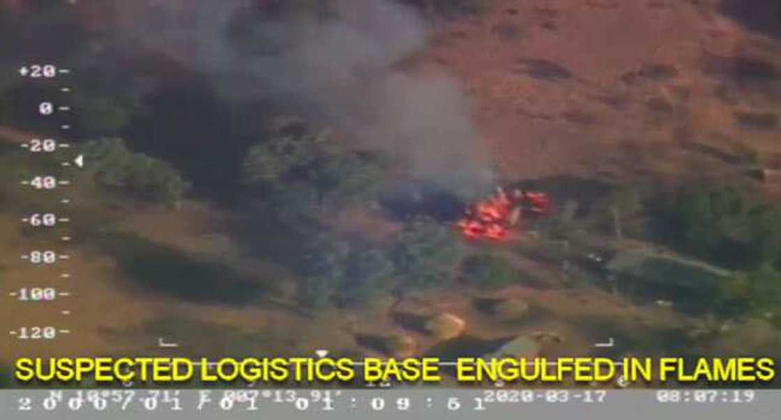 Mayakan Sojin Sama sun ragargaji yan bindiga a Kaduna (Hotuna) Mayakan Sojin Sama sun ragargaji yan bindiga a Kaduna (Hotuna)