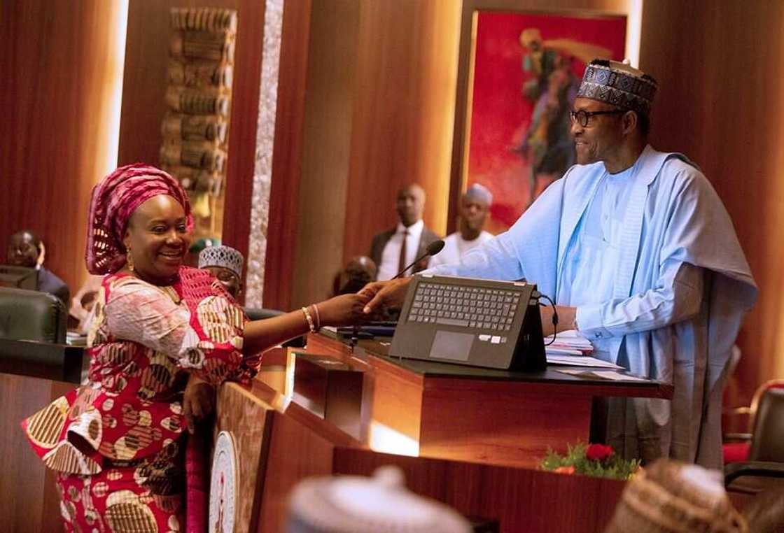 Anxiety As FG Set to Sack Incompetent Civil Servants, Gives Reasons Anxiety As FG Set to Sack Incompetent Civil Servants, Gives Reasons