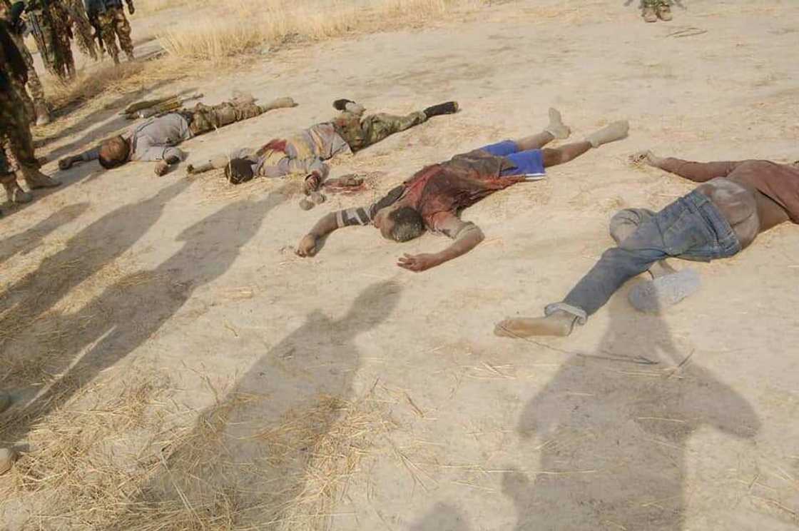 Arangama: Dakarun Sojin Najeriya sun aika da yan Boko Haram 4 zuwa barzahu Arangama: Dakarun Sojin Najeriya sun aika da yan Boko Haram 4 zuwa barzahu