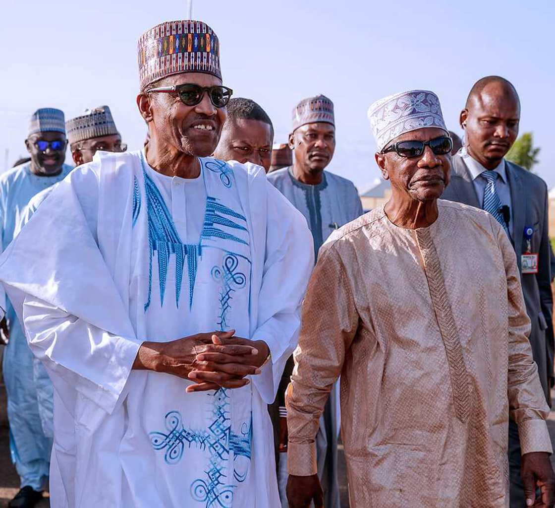 Sallah: Buhari ya karbi bakuncin shugaban kasar Guinea a Daura (Hotuna) Sallah: Buhari ya karbi bakuncin shugaban kasar Guinea a Daura (Hotuna)