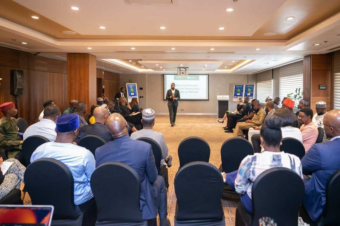 Federal government 1 million job Federal government 1 million job