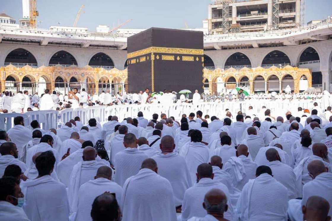 Aikin Hajji Aikin Hajji