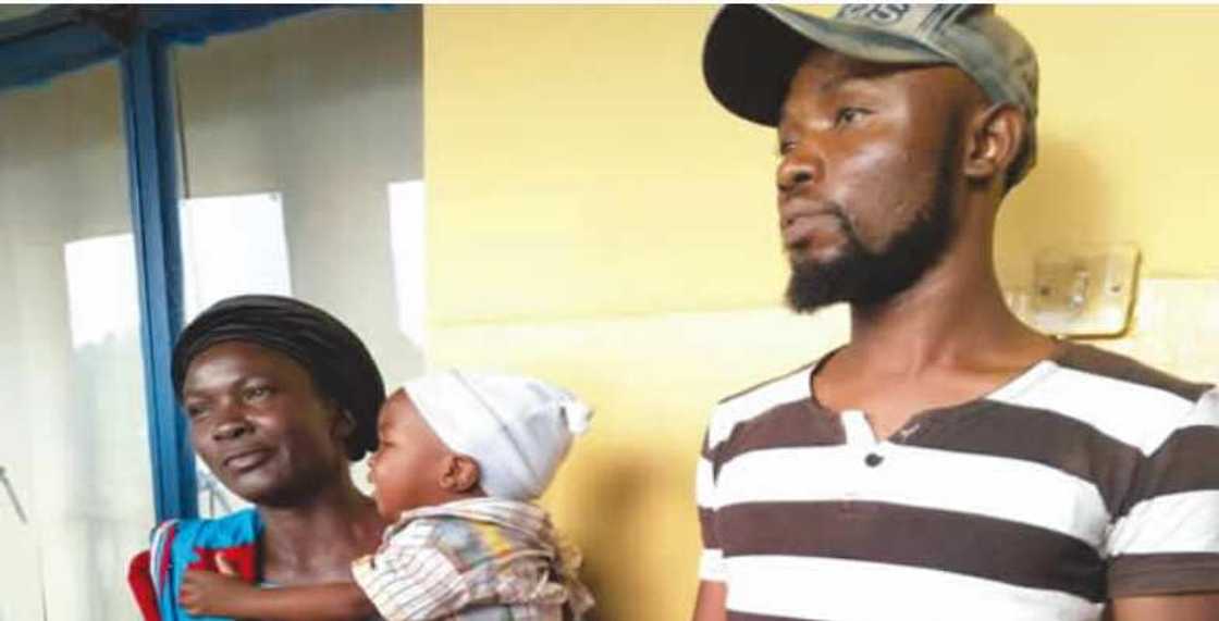 Matashiya 'yar shekara 15 ta sayar ta kanenta biyu a kan N800,000, ta fadi dalili Matashiya 'yar shekara 15 ta sayar ta kanenta biyu a kan N800,000, ta fadi dalili