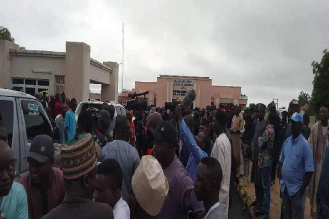 Matasa na zanga-zanga a Abuja. Matasa na zanga-zanga a Abuja.