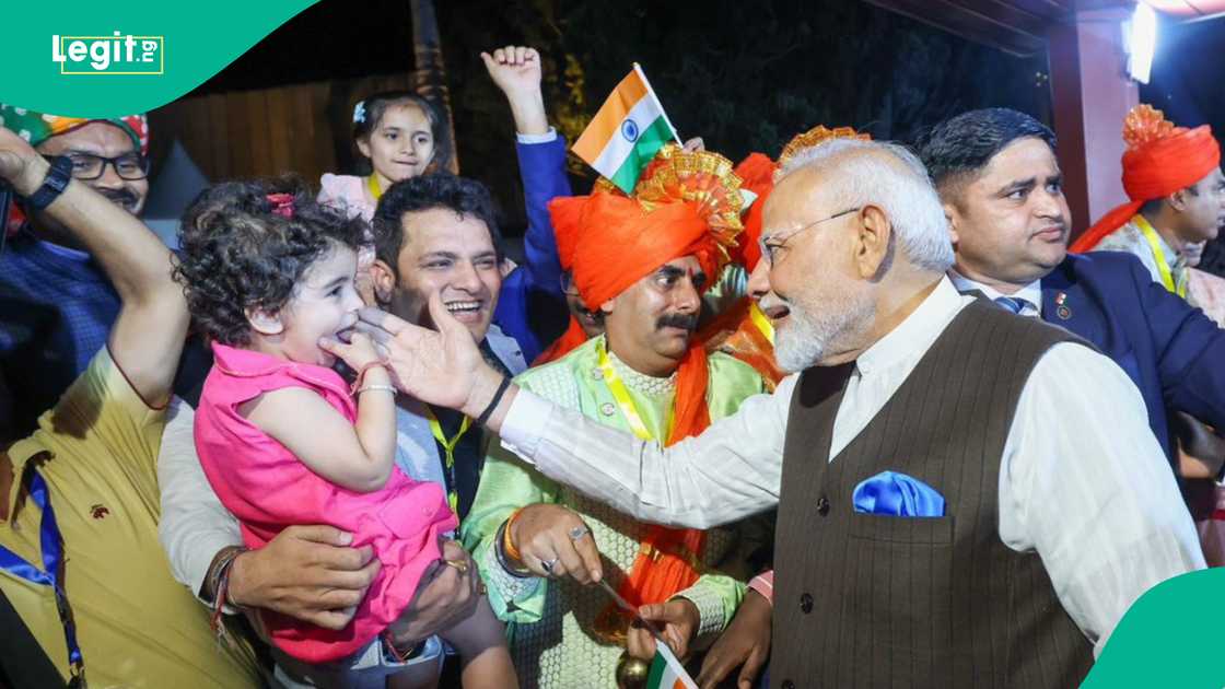Prime Minister Modi receives warm welcome from Indian community in Nigeria during historic visit Prime Minister Modi receives warm welcome from Indian community in Nigeria during historic visit