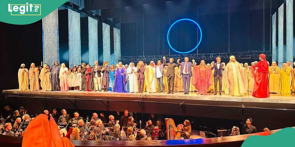 Saudiya ta buɗe gidan wasan daɓe da raye-raye na farko Saudiya ta buɗe gidan wasan daɓe da raye-raye na farko