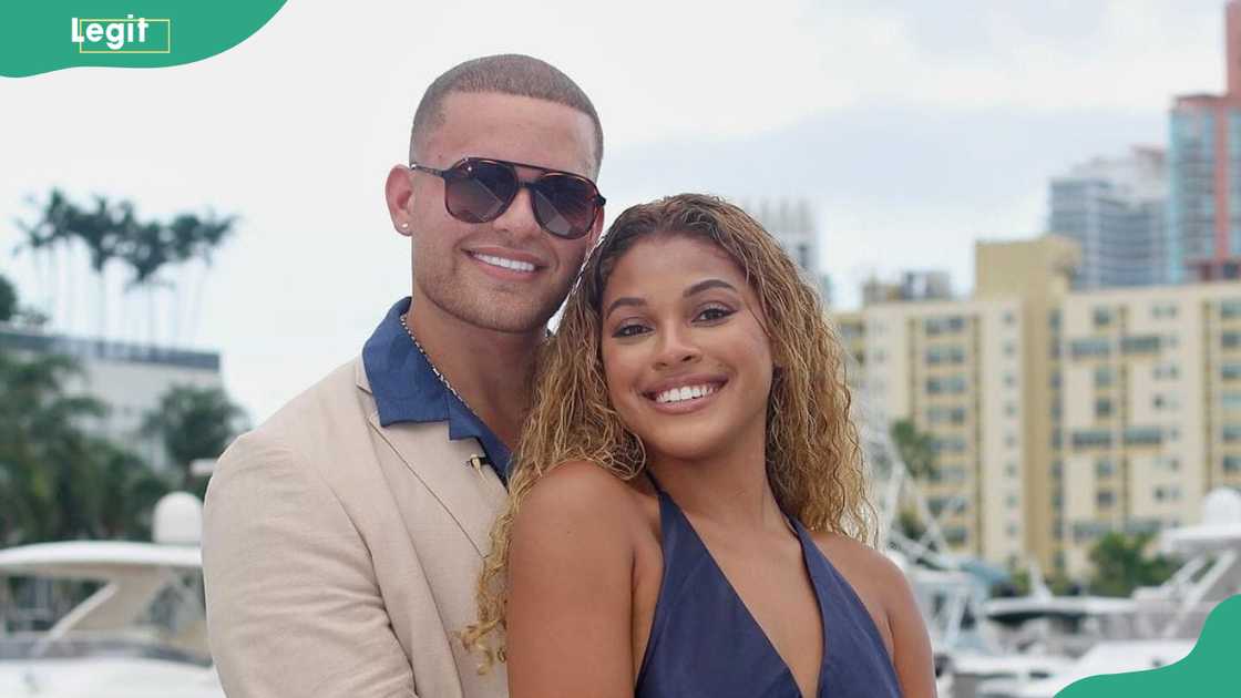 Hannah Wright and Marco Donatelli in a holiday Hannah Wright and Marco Donatelli in a holiday