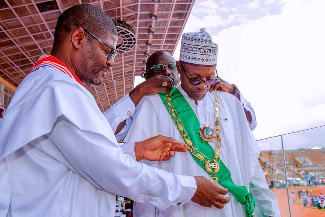 Kasar Laberiya ta karrama shugaba Muhammadu Buhari (Hotuna) Kasar Laberiya ta karrama shugaba Muhammadu Buhari (Hotuna)