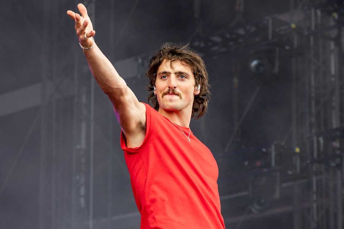 Benson Boone at a performance in Germany