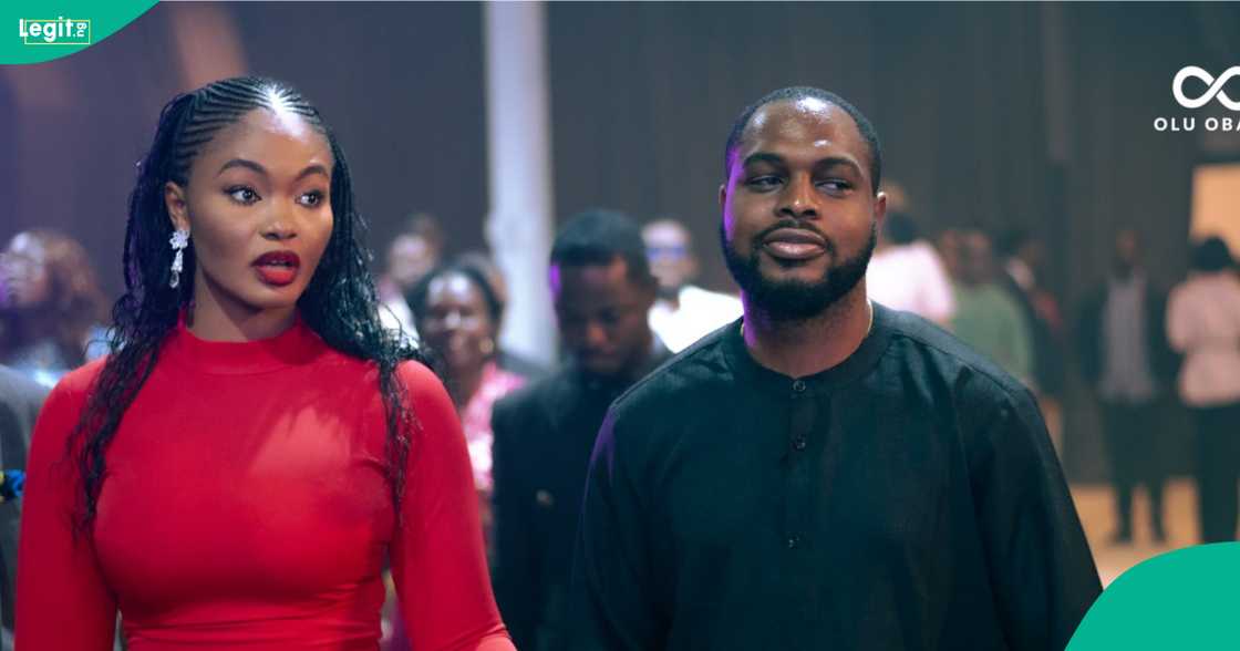 A man rents a billboard to publicly declare his love for his wife A man rents a billboard to publicly declare his love for his wife