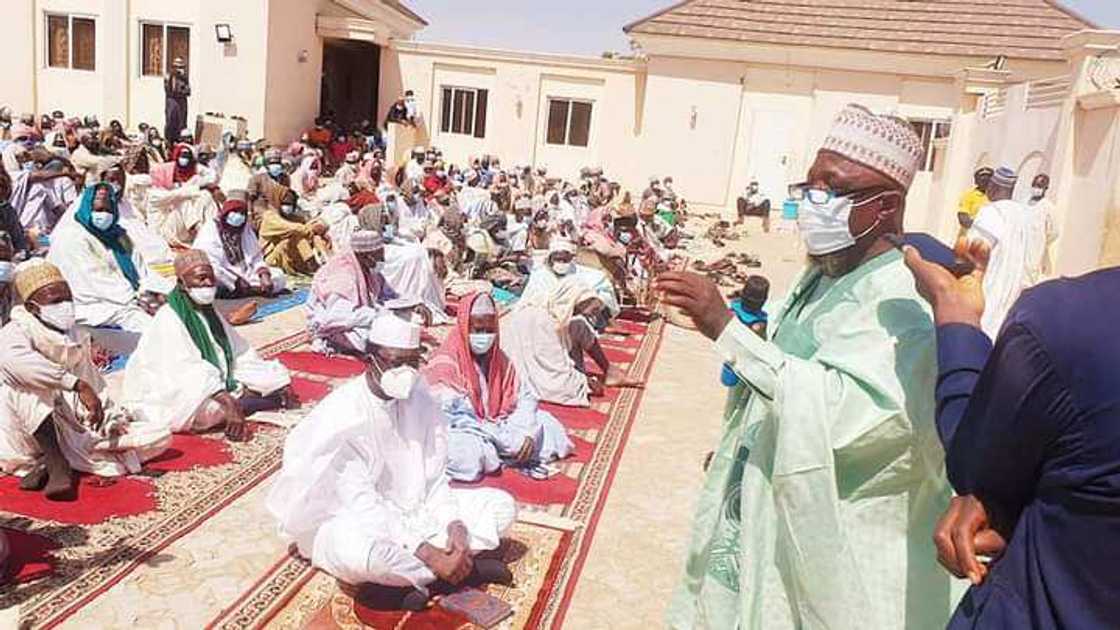 Kano: Alarammomi 1000 sun fara taron yi wa Buhari da Nigeria addu'o'i na musamman Kano: Alarammomi 1000 sun fara taron yi wa Buhari da Nigeria addu'o'i na musamman