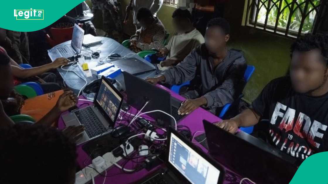FBI raids Ghana fraud centre, arrests 130 suspects