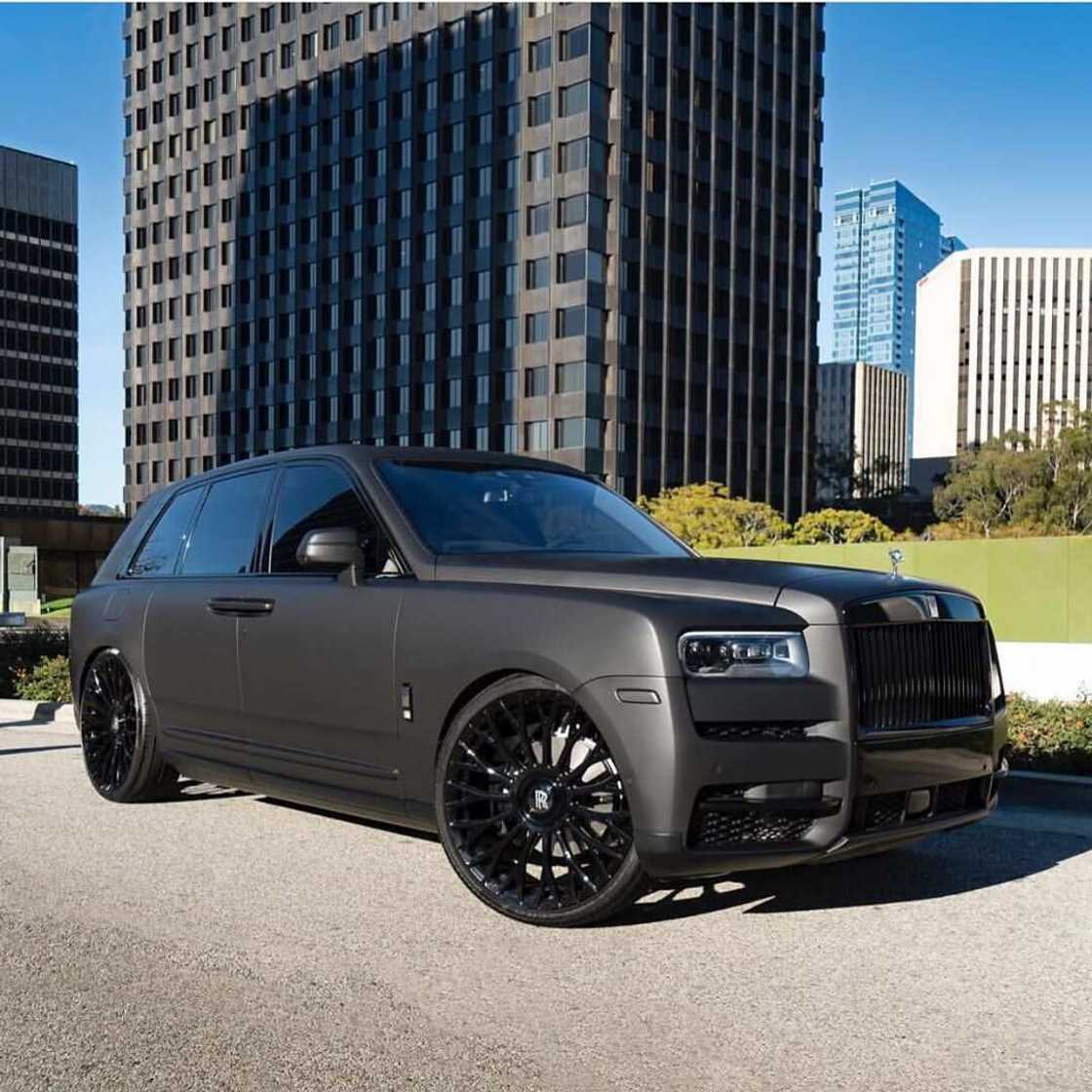 luxurious car luxurious car