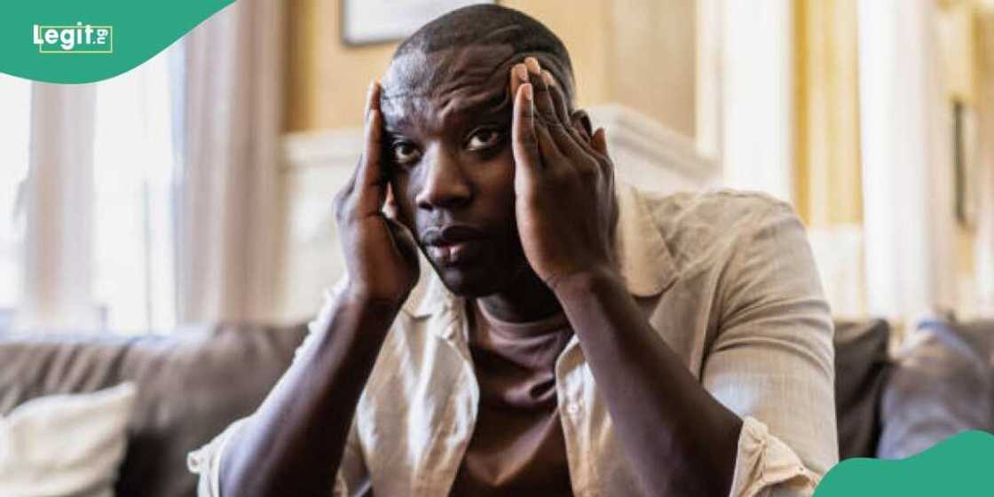Man in pain over girlfriend's TikTok comment Man in pain over girlfriend's TikTok comment