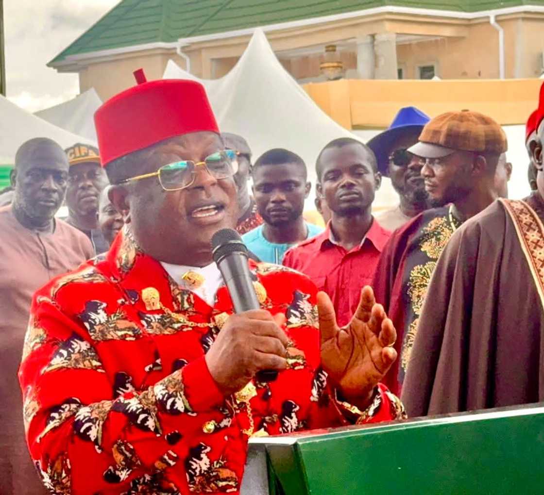 David Umahi ya sha alwashin hakura da mukaminsa David Umahi ya sha alwashin hakura da mukaminsa