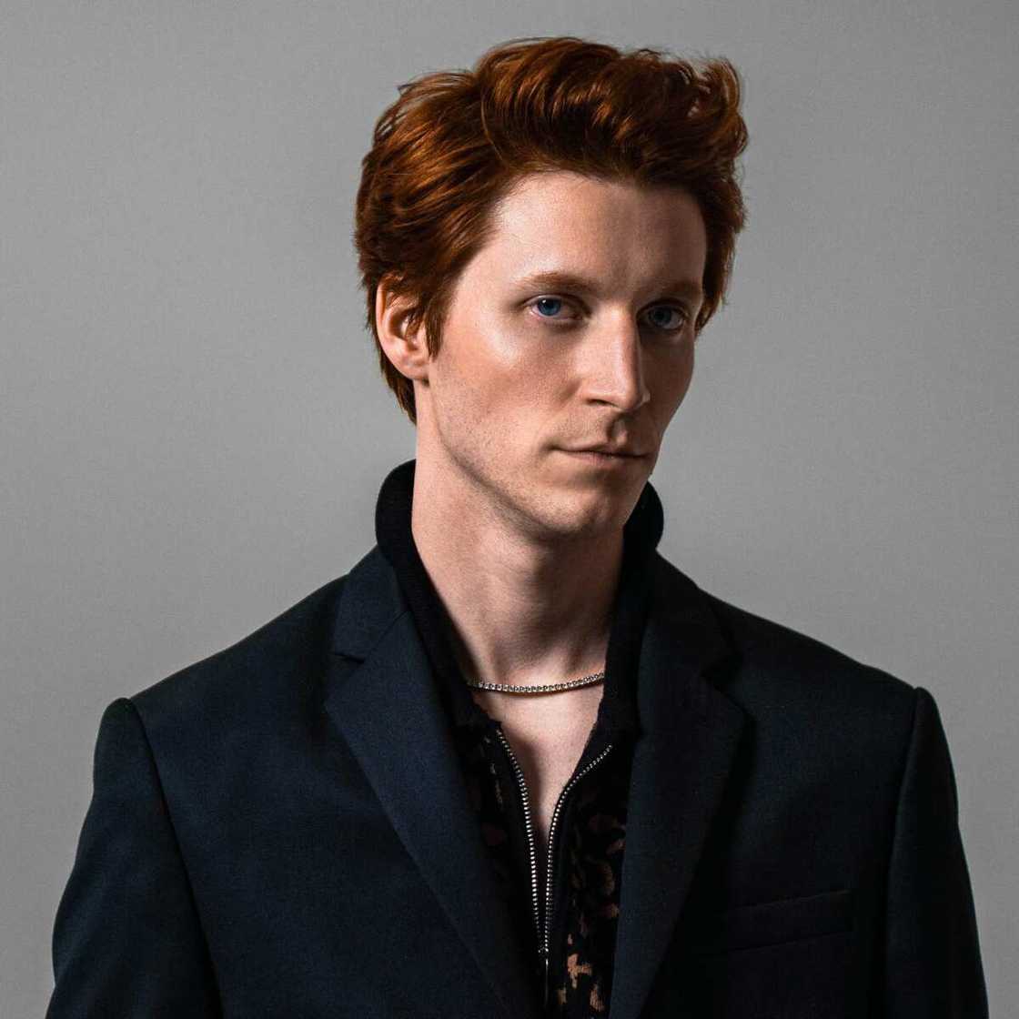 Peet Montzingo's height Peet Montzingo's height