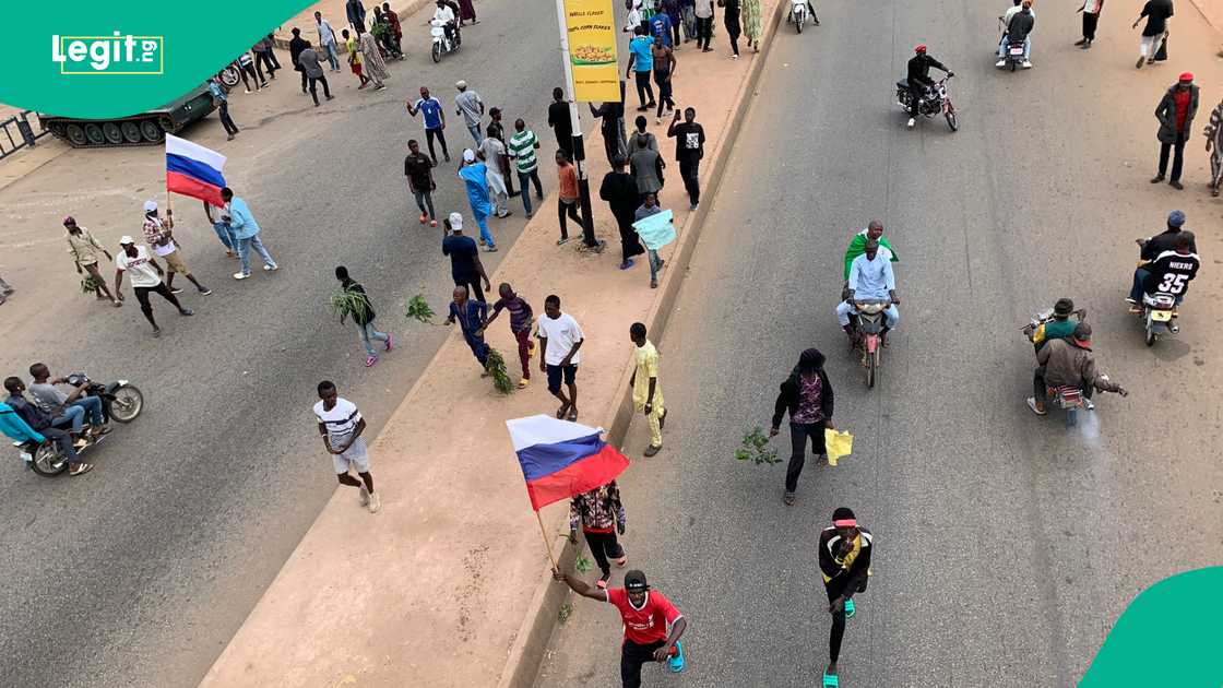 Jami'an tsaro sun fara bincikar wasu 'yan siyasa kan daga tutocin rasha a lokacin zanga-zanga