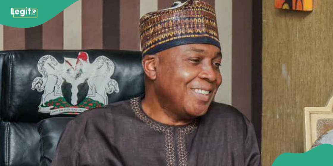 Overland Airways promises fare review after Saraki’s intervention Overland Airways promises fare review after Saraki’s intervention