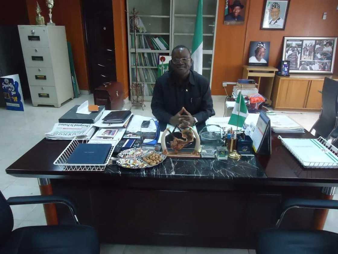 Yanzu Yanzu: Gobara ta tashi a gidan gwamnatin Benue, ta lalata muhimman abubuwa Yanzu Yanzu: Gobara ta tashi a gidan gwamnatin Benue, ta lalata muhimman abubuwa