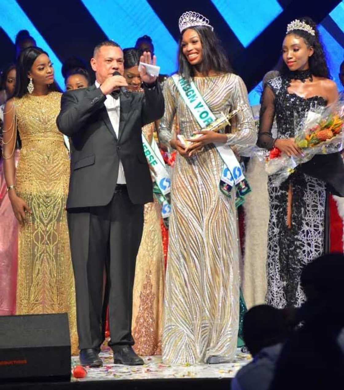 Kalli hotunan buduwar da ta cinye gasar wacce tafi kowa kyau a Najeriya a 2019 Kalli hotunan buduwar da ta cinye gasar wacce tafi kowa kyau a Najeriya a 2019