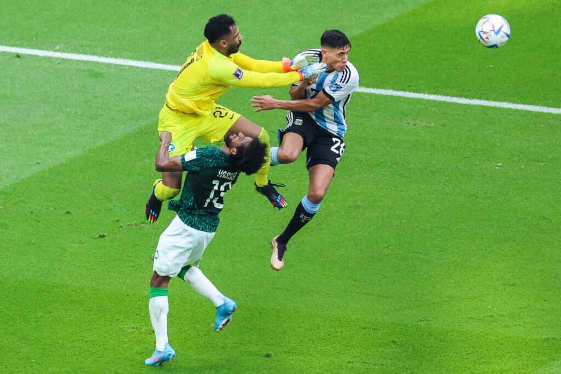 Choc entre joueurs de football Choc entre joueurs de football