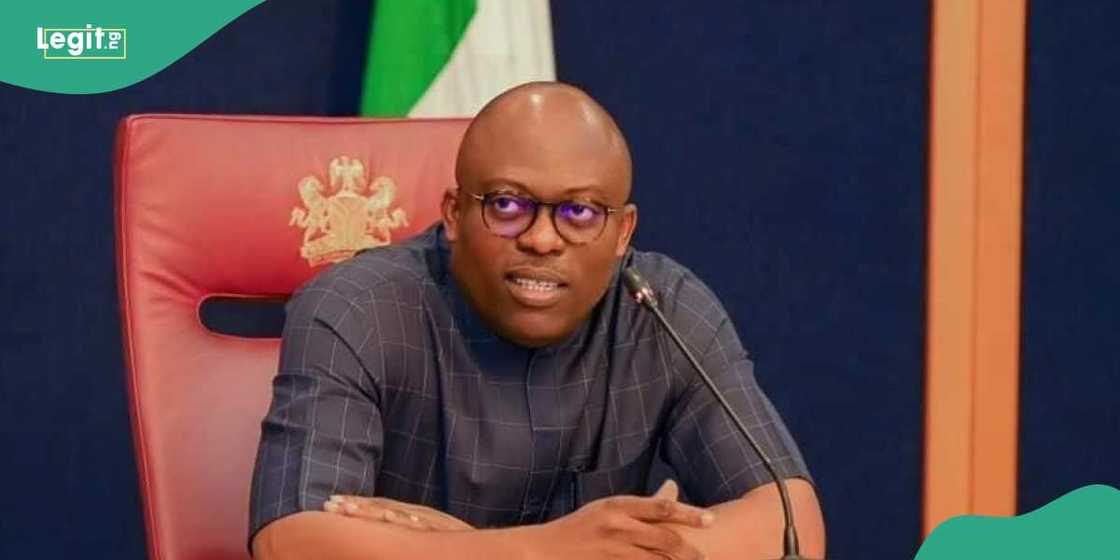 Suspended governor Sim Fubara, family, others vacate Rivers govt house Suspended governor Sim Fubara, family, others vacate Rivers govt house