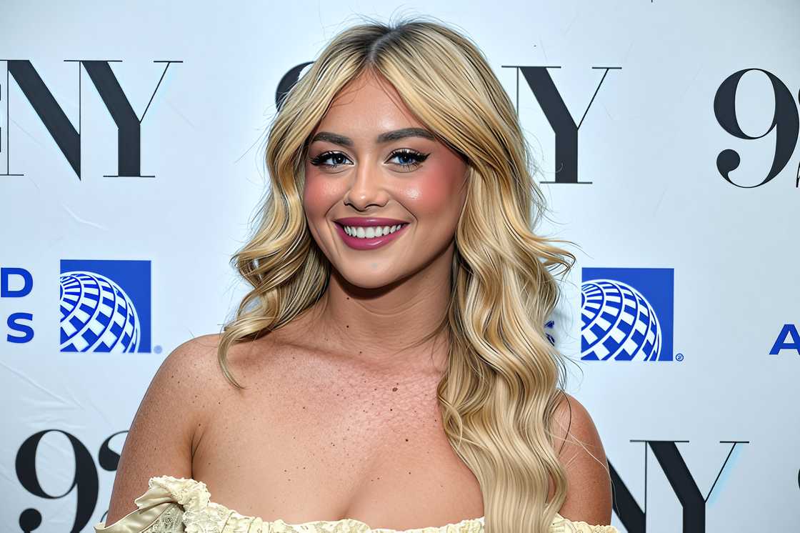 Kaylor Martin pose at 92NY Kaylor Martin pose at 92NY