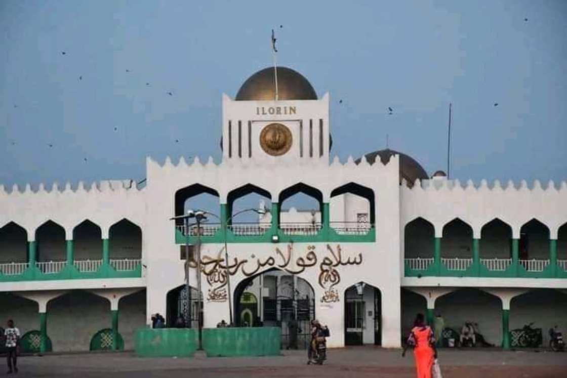 Hajia Hafsat Bashir Imam: Sad Day as Prominent Islamic Scholar Loses Wife Hajia Hafsat Bashir Imam: Sad Day as Prominent Islamic Scholar Loses Wife