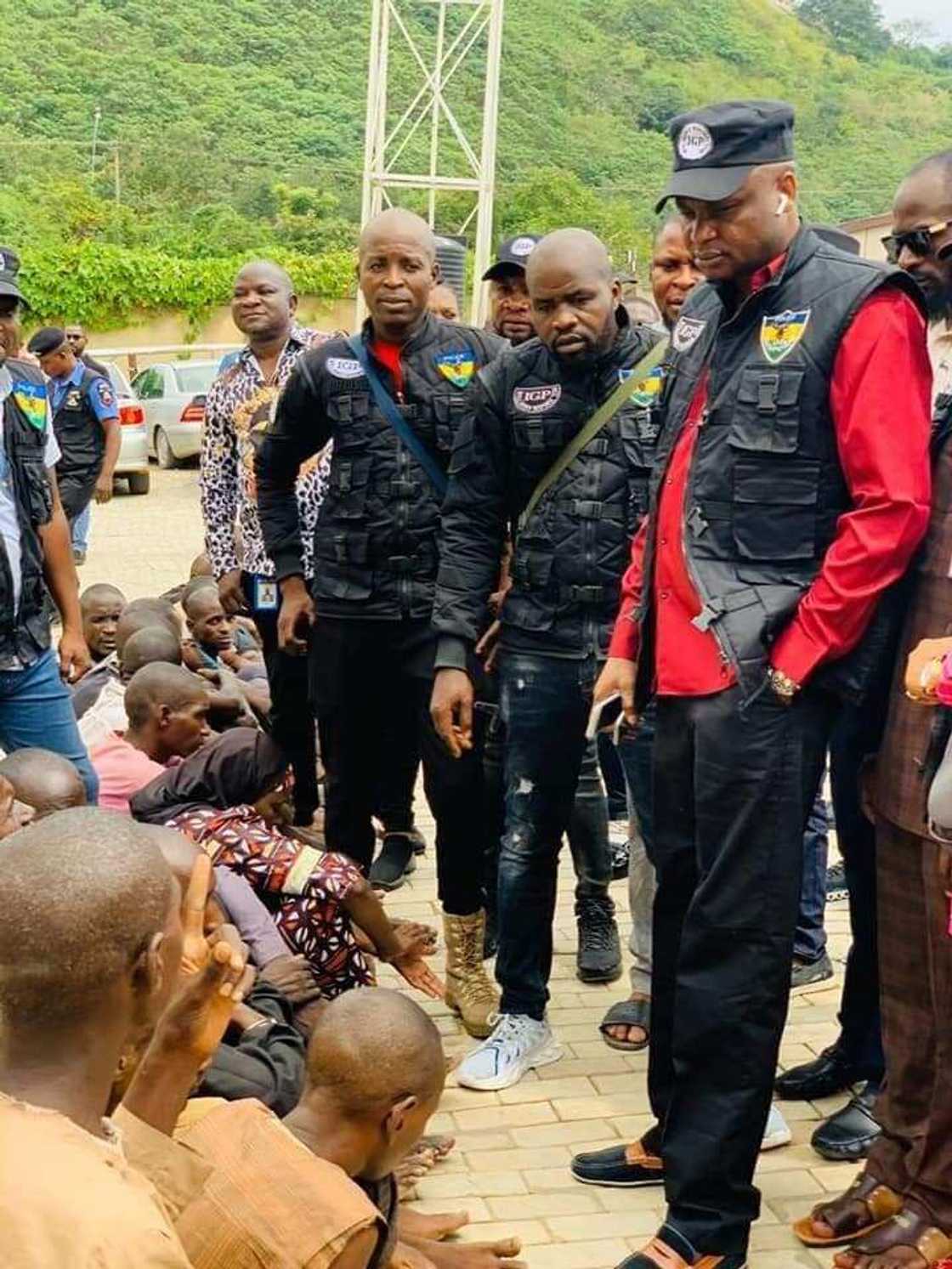 Tawagar hazikin dan sanda Abba Kyari sun kama masu garkuwa da mutane 81 Tawagar hazikin dan sanda Abba Kyari sun kama masu garkuwa da mutane 81