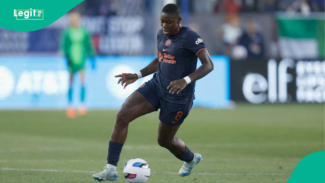 Asisat Oshoala, Mecca, Kaaba, Sauti Arabia, Super Falcons, Al Hilal Women Asisat Oshoala, Mecca, Kaaba, Sauti Arabia, Super Falcons, Al Hilal Women