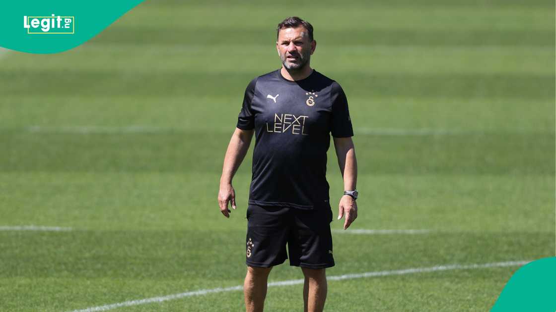 Victor Osimhen, Okan Buruk, Galatasaray, Genclerbirligi, Istanbul, Turkiye. Victor Osimhen, Okan Buruk, Galatasaray, Genclerbirligi, Istanbul, Turkiye.