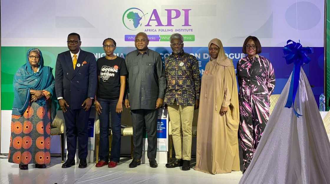 Tsohon Mataimakin Gwamnan CBN Tsohon Mataimakin Gwamnan CBN