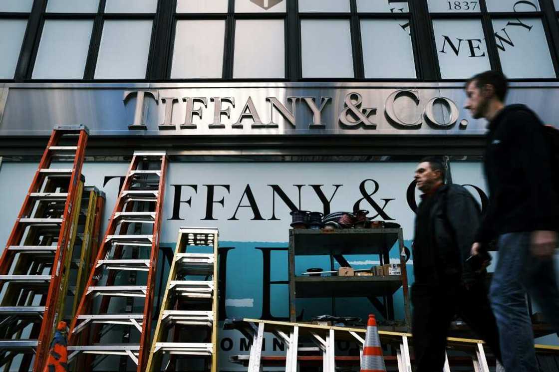 By giving a boost to its legendary store on 5th Avenue in New York, jeweler Tiffany wants to fuel the momentum driven by its new owner, the French luxury giant LVMH By giving a boost to its legendary store on 5th Avenue in New York, jeweler Tiffany wants to fuel the momentum driven by its new owner, the French luxury giant LVMH