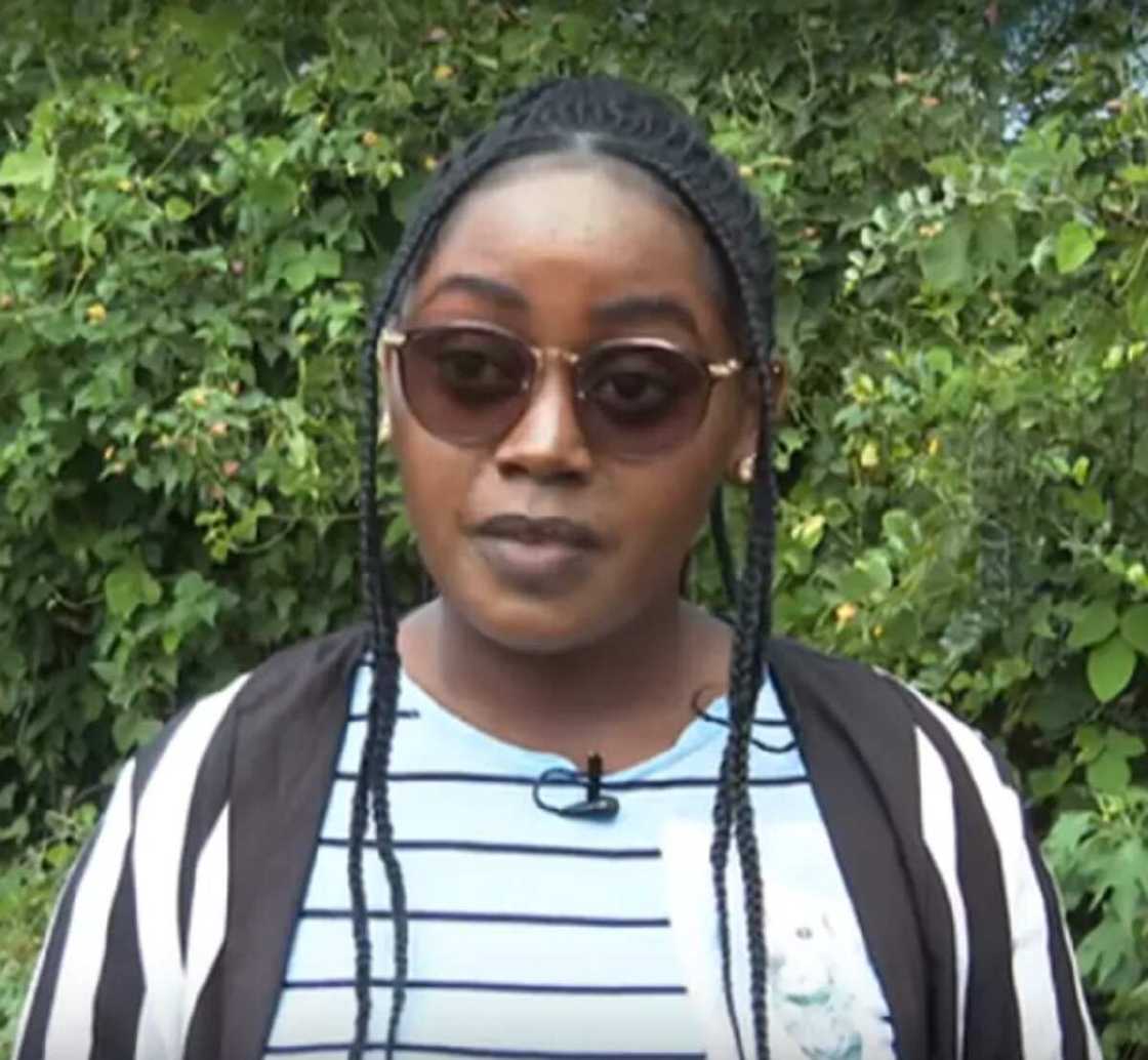 Girgizar zukata: Hotunan masoya da suka gano mahaifinsu daya ana saura kwanaki aurensu Girgizar zukata: Hotunan masoya da suka gano mahaifinsu daya ana saura kwanaki aurensu