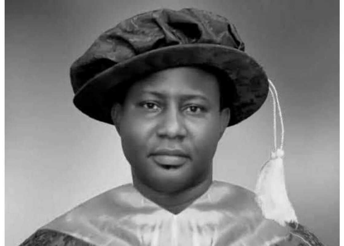 Farfesa Muhammad Akanbi. Farfesa Muhammad Akanbi.