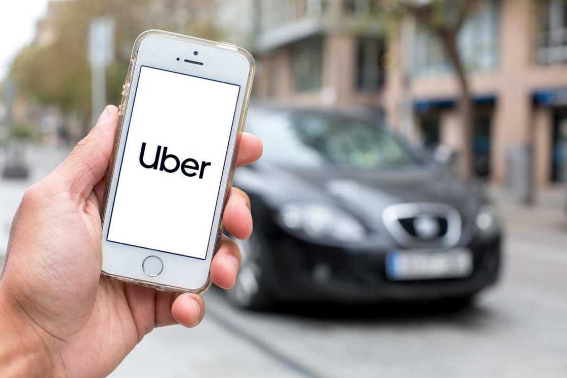 Lagos Residents Angry at Uber for Increasing Price, Ask Government Intervention Lagos Residents Angry at Uber for Increasing Price, Ask Government Intervention