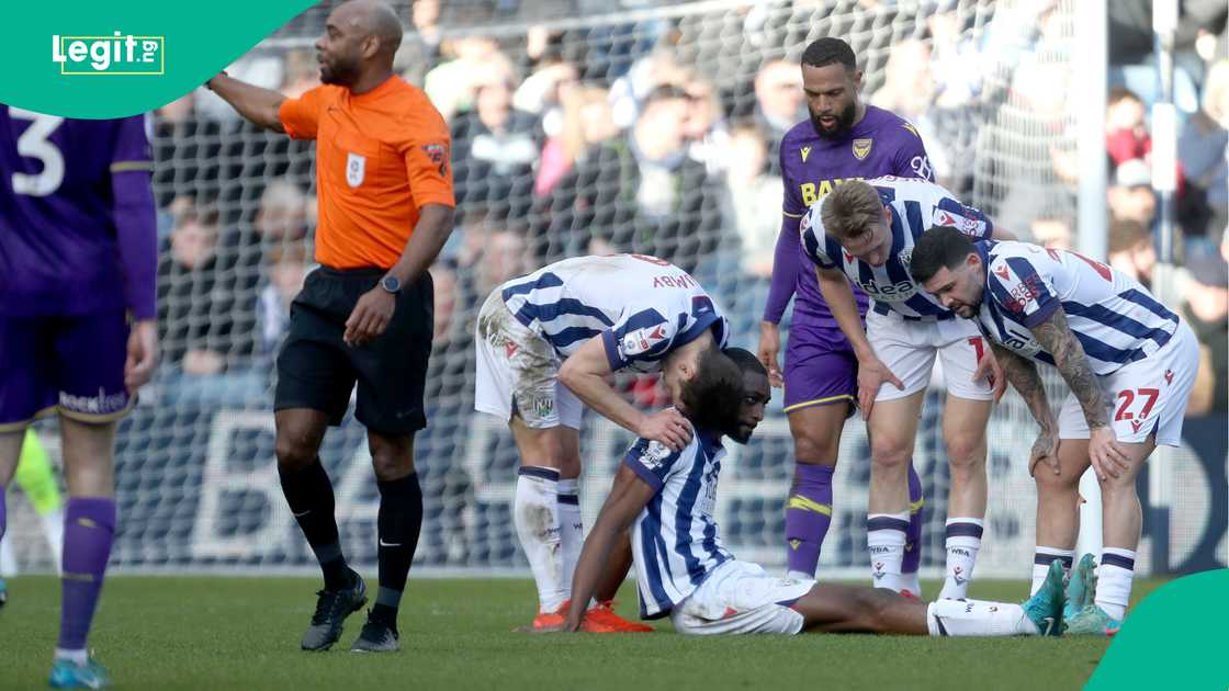 Semi Ajayi injures in West Brom vs Oxford