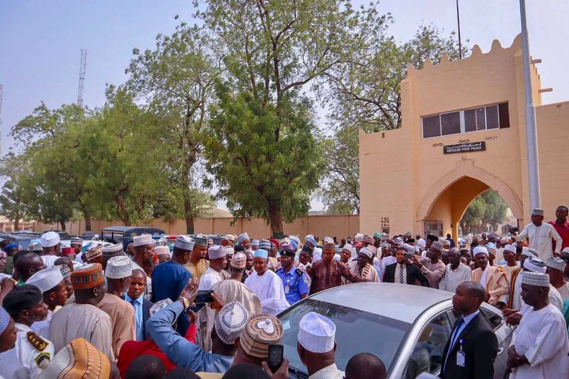 Gwamna Bagudu ya yi rashin shakikinsa Gwamna Bagudu ya yi rashin shakikinsa