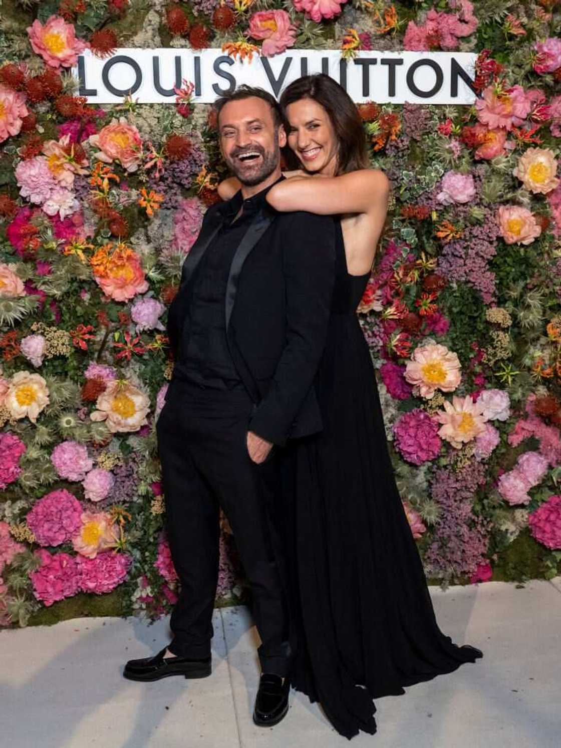 Augustin Trapenard et Doria Tillier assistent au dîner Louis Vuitton chez Fred L'Ecailler lors du 74e Festival de Cannes le 13 juillet 2021 à Cannes, France. (Photo d'Arnold Jerocki/WireImage)