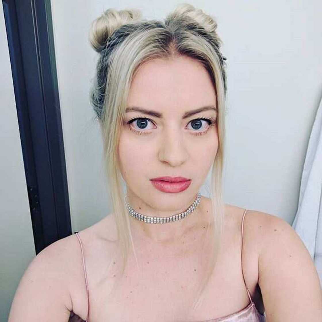 Elyse Willems Elyse Willems