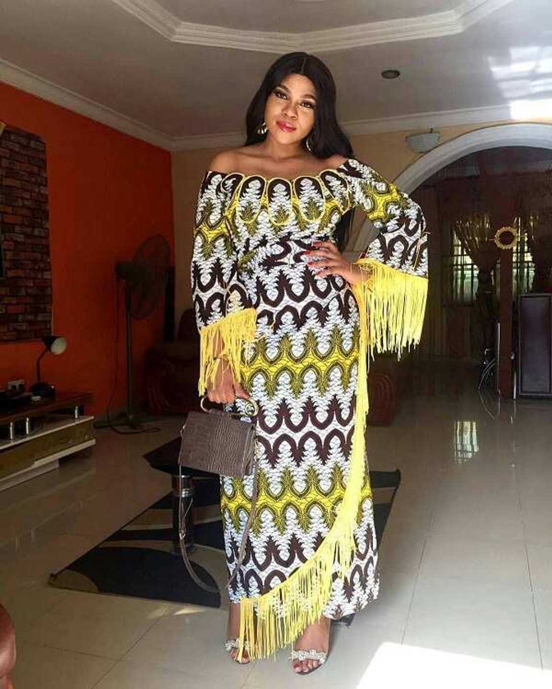 Ankara maxi gown trendy in 2019 Ankara maxi gown trendy in 2019