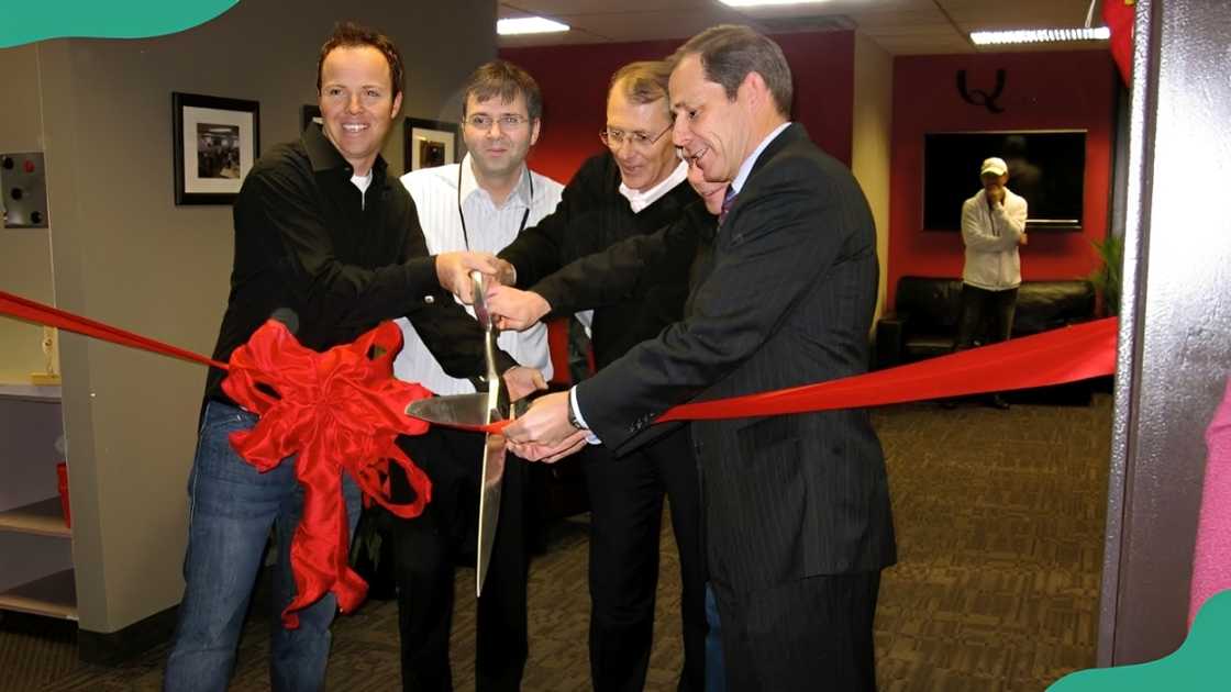 Ryan Smith celebrates a moment with his parents
