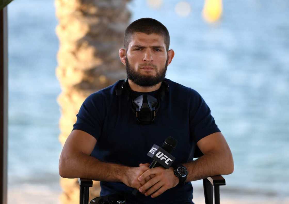 Khabib Nurmagomedov reportedly offered $100m to face Floyd Mayweather Khabib Nurmagomedov reportedly offered $100m to face Floyd Mayweather