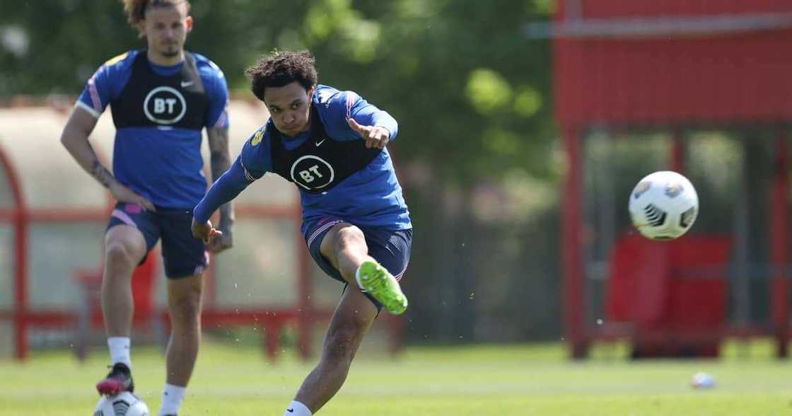 Liverpool Fullback in Danger of Being Axed from England Squad as Southgate Prepares Final 26-Man List Liverpool Fullback in Danger of Being Axed from England Squad as Southgate Prepares Final 26-Man List